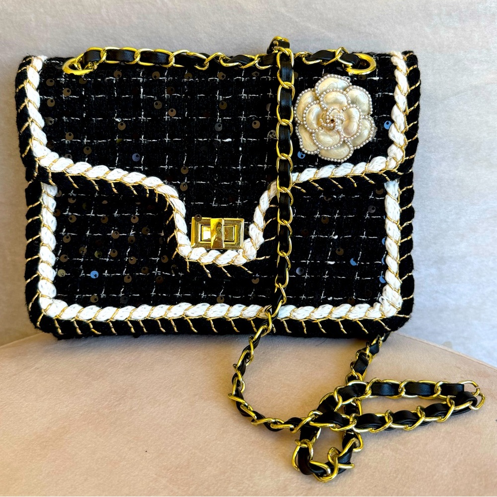 Black Tweed Chain Shoulder Bag with White Trim and Pearl Flower